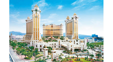 匯聚了六大酒店的澳門銀河綜合渡假城，提供超過4,000間客房、套房及別墅。