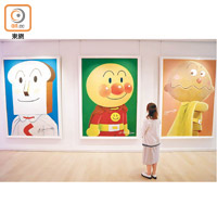 4樓「柳瀨嵩藝廊」有多幅《麵》角色的巨大畫作。