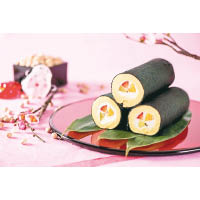  「一口大咬幸福卷蛋」 是迷你堂島卷，用黑色班戟扮紫菜，賣相可愛，每個864日圓。