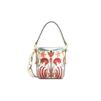 Chloé Roy Mini Bucket Bag $15,840（D）