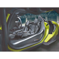採用跟McLaren P1一樣的輕量化碳纖賽車椅，承托力極佳。