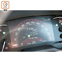 7吋TFT儀錶板附設中央屏幕，清晰顯示多種行車資訊。屏幕上的色彩顯示，還會隨着不同駕駛模式而改變。
