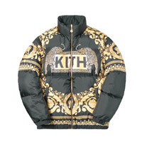 KITH×Versace黑×金色圖案羽絨外套 $21,000（E）