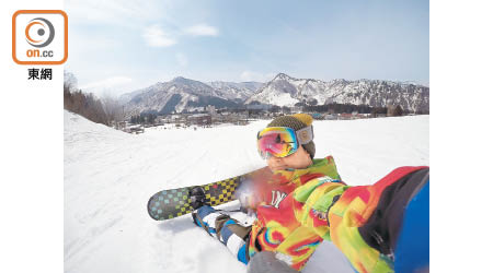 湯澤中里滑雪度假村的滑雪場雪道超闊，而且多為中及初級，極適合遊客。