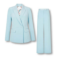 Hobbs粉藍色西裝褸 $3,500、西褲 $2,800（A）