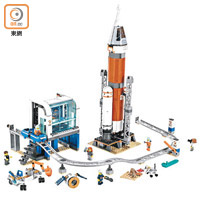 60228 Deep Space Rocket andLaunch Control<br>火箭控制中心備有火箭之餘，仲有指揮控制台及運送航天員專用的列車軌道。<br>售價︰$899.9