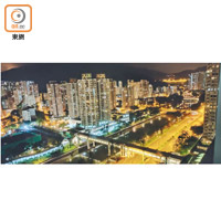 試影相！<br>以「超級夜景」模式拍攝，成像光暗分明，訊噪控制不俗；但由於要手持曝光近2秒，較易手震。