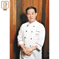 譚棟師傅現為佐敦一間酒店米芝蓮中菜廳行政總廚，曾贏得香港美食節的中菜組金獎，帶領餐廳於2017至2019年得到米芝蓮1星榮譽。