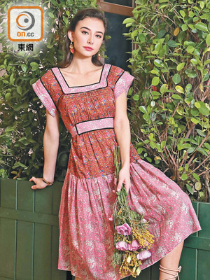 Manoush粉紅色 拼啡色碎花圖案 連身裙 $3,290（A）