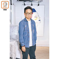 課程導師Eric Leung活躍於運動服裝行業，幾年前開始創立自家品牌，以售賣單車運動為主的服裝與配飾。