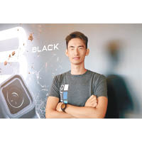 旅遊KOL Andy Kong試玩HERO8 Black後表示，新機的影像穩定性比上代有所提升，尤其是上下震動情況大幅改善，加上可摺式接頭令安裝配件更加方便。