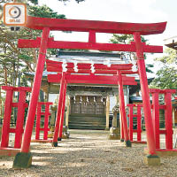 嚴島神社是從廣島縣宮島請神回來，跟宮島嚴島神社同氣連枝。