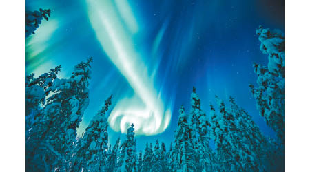 參加10天冰島•芬蘭深度團，有機會欣賞美妙的極光。