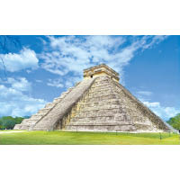 參觀世界七大奇迹之一的庫庫爾坎金字塔，十分壯觀。