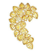 K.S. Sze & Sons18K黃金耳環，鑲嵌16.61卡黃鑽。<br>$120萬（A）