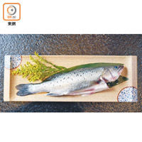 冷鍋魚是大眾化的菜式，因此通常會以鱸魚及鯇魚入饌，講究一點也可用石斑製作。