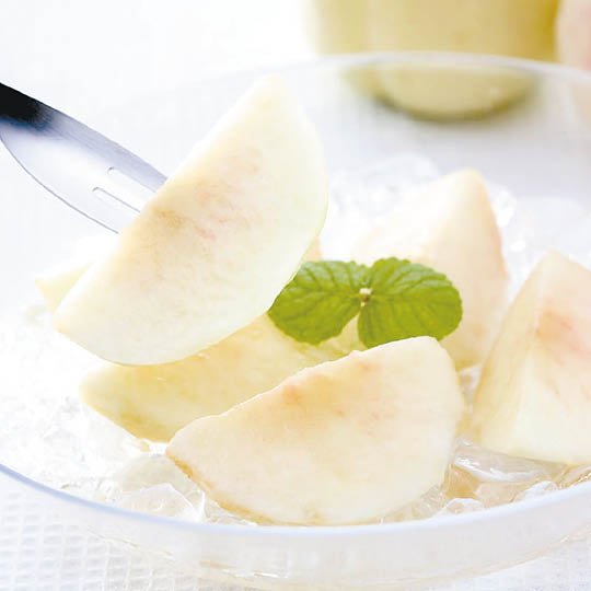 7月中登場的清水白桃，被譽為水蜜桃中的極品。