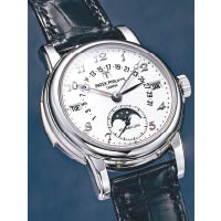 此型號的機械腕錶集三問、萬年曆、陀飛輪功能於一身，屬於一款複雜功能時計。