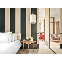 酒店只有兩間專用的Asaya Lodges套房，需預早訂房，雙人入住每晚由$1萬起。