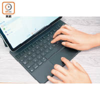 兼容iPad Pro的Magic Keyboard，提供如手提電腦般的打字體驗。