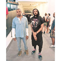 Kanye West同Jerry Lorenzo終於可以在同一屋簷下拍住上，想當年Jerry尚未上位時都係着由Virgil Abloh主理的PYREX VISION（OFF-WHITE前身）衞衣襯一對Y-3 Qasa High波鞋。