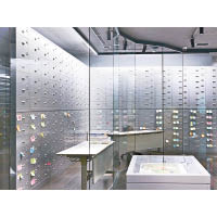 館內的原稿收藏庫，無論溫度及濕度都有嚴格的管理要求。