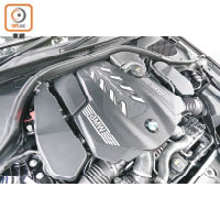 這具由BMW M Performance部門開發的新4.4L V8渦輪增壓引擎，750Nm低轉高扭實力強悍。