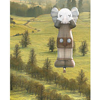 《KAWS：HOLIDAY》世界巡迴展覽第6站，高達42米的COMPANION化身成熱氣球於英國布里斯托爾首次升空。