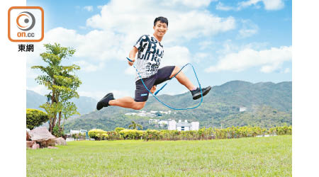 Timothy今年才26歲，年紀輕輕已跳出國際，成為兩屆世界跳繩錦標賽冠軍級人馬。