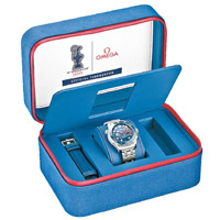 今年OMEGA亦有為第36屆美洲盃帆船賽推出特別版Seamaster Diver 300M Chronograph腕錶，採用藍色陶瓷錶盤及錶圈設計。