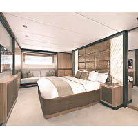 遊艇上設有3間雙人客房和主人套房，可以供8位乘客留宿。