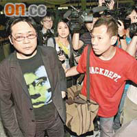 衞詩爸爸（左）今晨趕赴日本，對被記者問及驚唔驚衞詩坐監，拒絕回應。