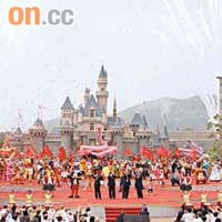 香港迪士尼○五年開幕盛況空前，可惜如今已失去優勢。