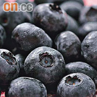 美味新鮮的藍莓及西蘭花含抗氧化劑。	（資料圖片）