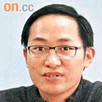 鄧咏駿指出，政府有管治危機。