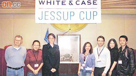 中大學生於美國華盛頓舉行的國際法模擬法庭比賽中，榮膺書面陳詞比賽第一名。