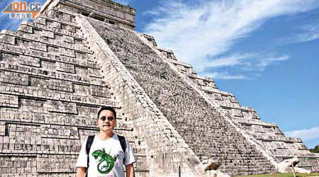 李永達趁復會前去墨西哥旅行叉電，遊古文明金字塔大開眼界。	（李永達提供圖片）
