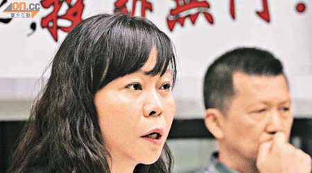 劉李偲嫣表示過往曾多次向香港管理專業協會李國寶中學查詢盈餘及資產等財務資料，但均不獲回覆。
