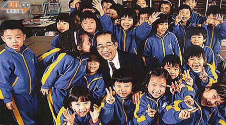 司徒華醉心教育工作，更是香港教育專業人員協會的創辦人。（支聯會提供圖片）