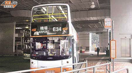 E34線全程多達三十個巴士站，居民不滿行車時間過長。