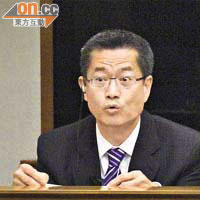 議員陳茂波及劉健儀分別對預算案提出質疑。