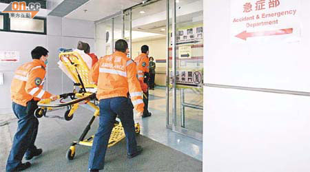 救護車每次出車送傷者到醫院的成本估計約二千至三千元。