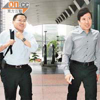 陳振聰昨日在胞弟振國（左）陪同下到中環立法會秘書處申訴部與涂謹申見面。	（伍鎮業攝）