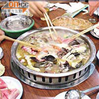 鍾南山建議民眾使用公筷，減少透過唾液感染病毒的機會。