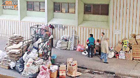 回收商阻礙出入，市民不滿投訴無門。