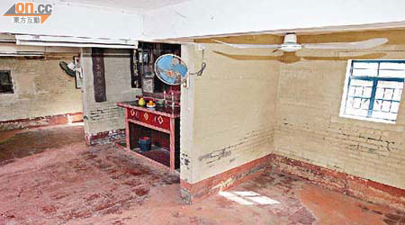 達仁書室多年未有大修，水浸更令牆身損毀。