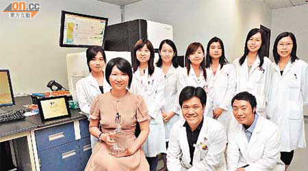 趙慧君感謝與她並肩作戰的三十人科研團隊。
