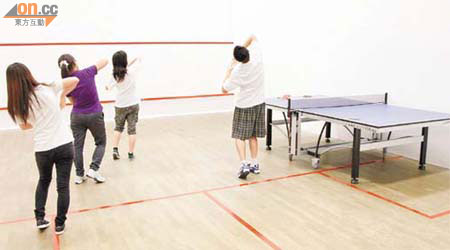 有人租用乒乓球枱卻以多用途室排舞，但是太和體育館職員一直未有阻止。