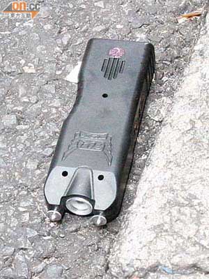 在本港電槍屬槍械種類而受《火器及彈藥條例》規管。