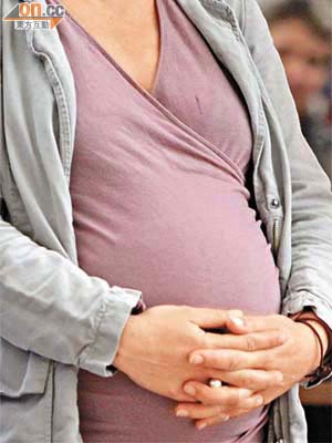 孕婦於懷孕首三個月染德國痲疹，會影響胎兒發育，造成多種先天性缺陷。	（資料圖片）